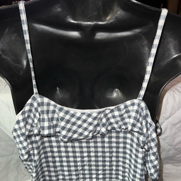 American Eagle Gingham Cold Shoulder Top - Picture 6 of 10